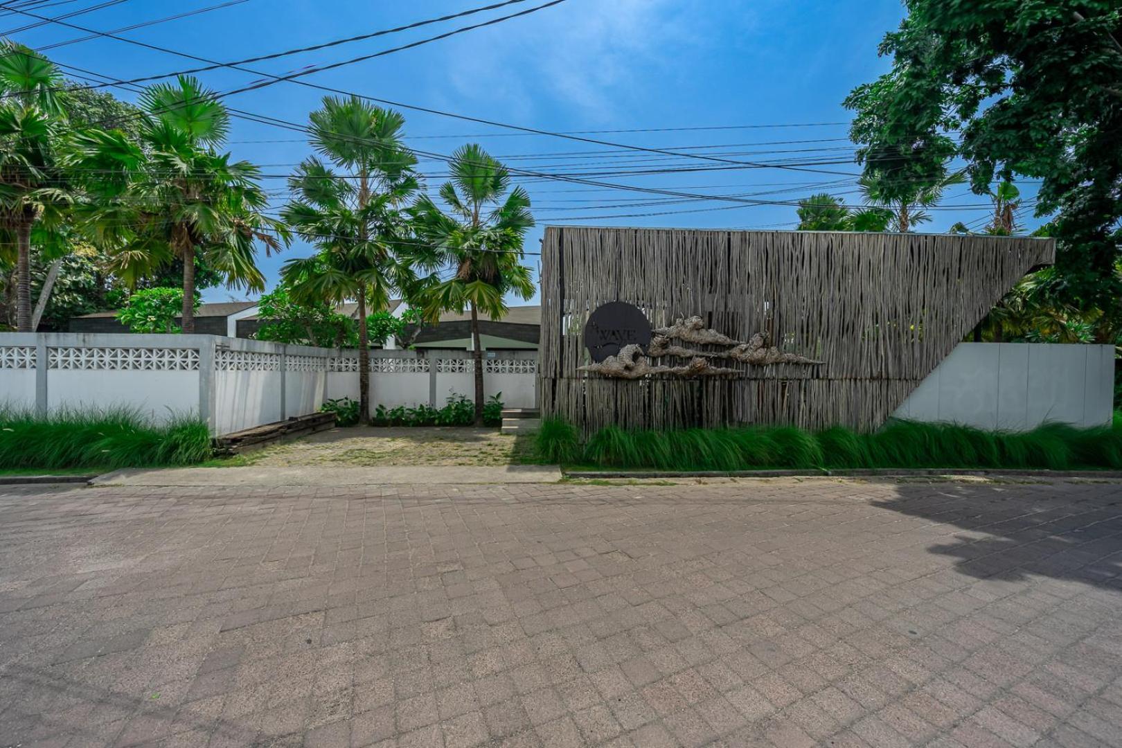 The Wave Apartment Canggu Екстериор снимка